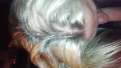 Die schöne Marcella deutsche edelpornos streichelt sanft ihre kahle Muschi
