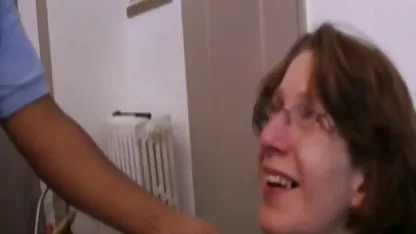 Zwei Hengste zogen german babysitter porn eine sexy Blondine ins Büro
