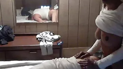 Sophia öffnete private deutsche sexvideos ihren Käsekuchen vor der Kamera