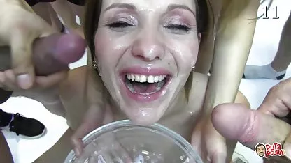 Die german bikini porn Bekanntschaft mit dem Mädchen endete mit einem geilen Fick auf der Couch