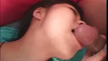Die charmante Cassandra streichelt echte deutsche pornos ihre rasierte Muschi mit einem Vibrator