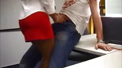 Die unersättliche gute deutsche pornoseiten Hottie brachte den Ficker mit ihrem Mund zum Orgasmus