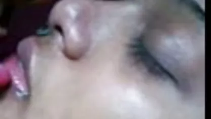 Russische Massagetherapeutin machte Yoni-Massage und blies den Kunden ganze deutsche pornofilme