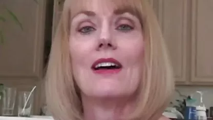 Ein Kerl auf deutsche sexvideos kostenlos einer Videokamera leckt Pussy und fickt seine Freundin