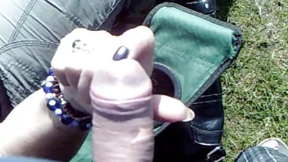 Zu Hause allein gelassen, fing free hd german porn ein luxuriöses Mädchen an zu masturbieren