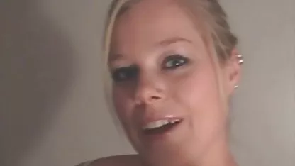 Sehr kostenlose pornos in deutscher sprache fette Chloe mit dicken Titten wichst eine dicke Muschi ab