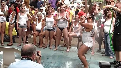Die deutsche amateur sexfilme Lehrerin fing Lesben zum Streicheln und schloss sich an