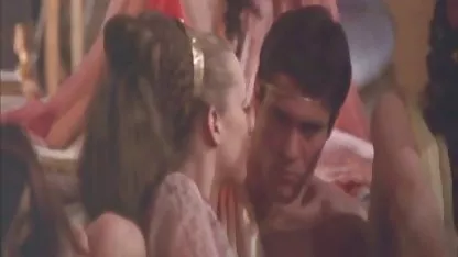 Petite german pornofilme blonde geht ohne Kleidung