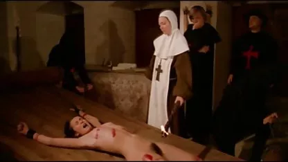 Aktiver blonder Strapon fickt ihre german boots porn dunkelhaarige Herrin