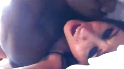 Juicy Bobby spreizte german titten porn ihren Arsch und schlug auf ihren Arsch ein