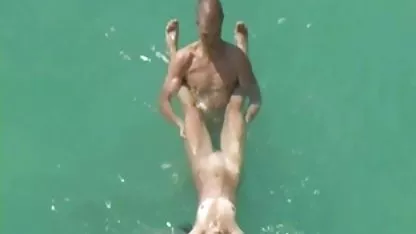 Baby deutsche pornos stars fantasiert und masturbiert mit einer Dildokappe