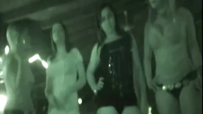 Der Künstler malte free german gay porn das Modell und blies es