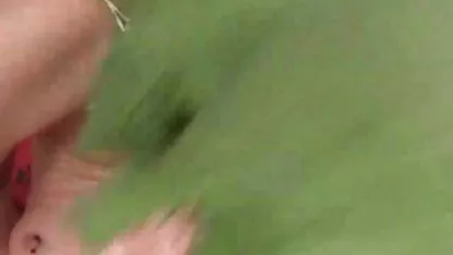 Schlampe für Geld gab einen Mulatten, um sich in seinem Haus zu ficken german cam porn