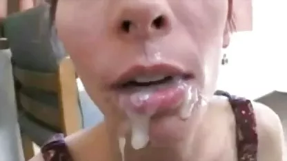 Das Mädchen erklärte sich kostenlose deutsche inzestpornos bereit, ihrem Freund einen Blowjob von einer Person zu geben